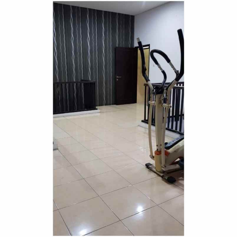 rumah jl h muchtar raya kel