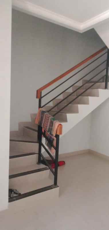 rumah jl kp bulak barat