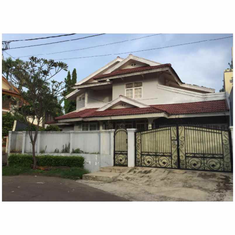 rumah jl kucica 8 pondok aren