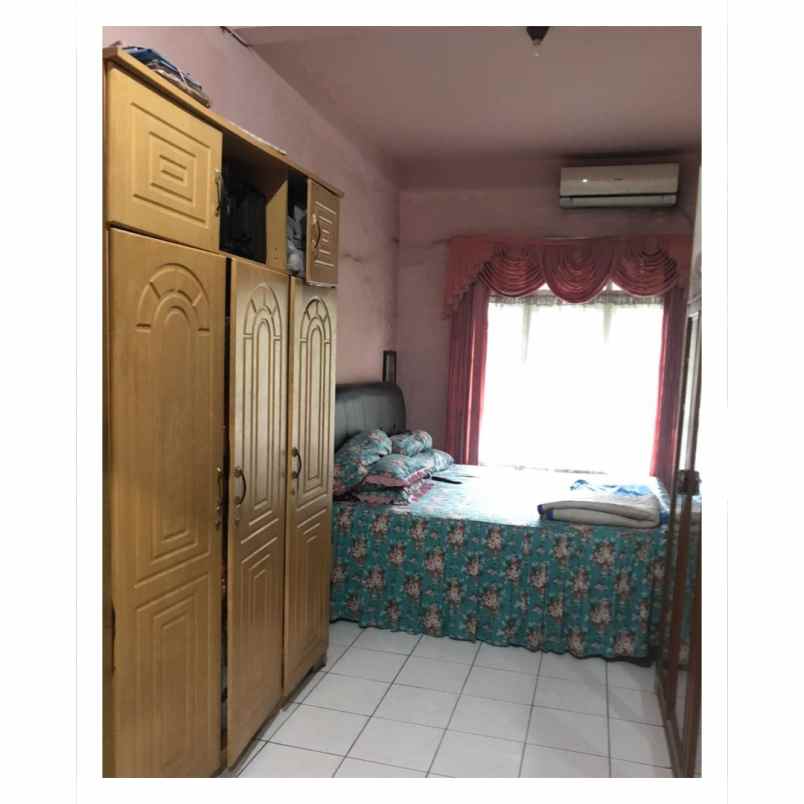 rumah jl mangga gandaria selatan