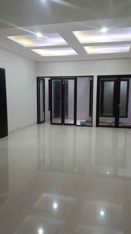 rumah jl pejaten raya pejaten