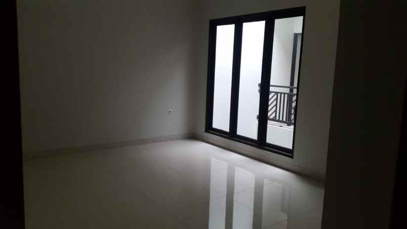 rumah jl pejaten raya pejaten