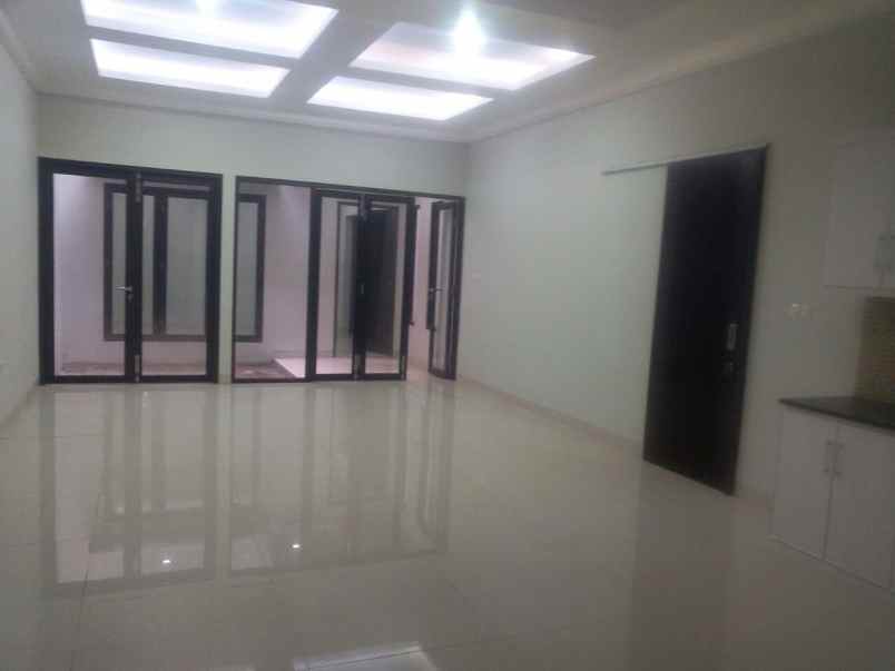 rumah jl pejaten raya pejaten