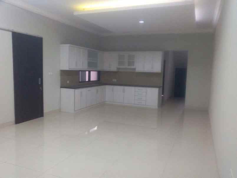 rumah jl pejaten raya pejaten