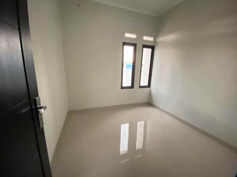 rumah jl raya jatimulya depok