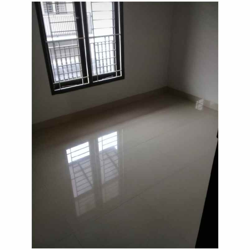 rumah jl tumenggung wiradiredja