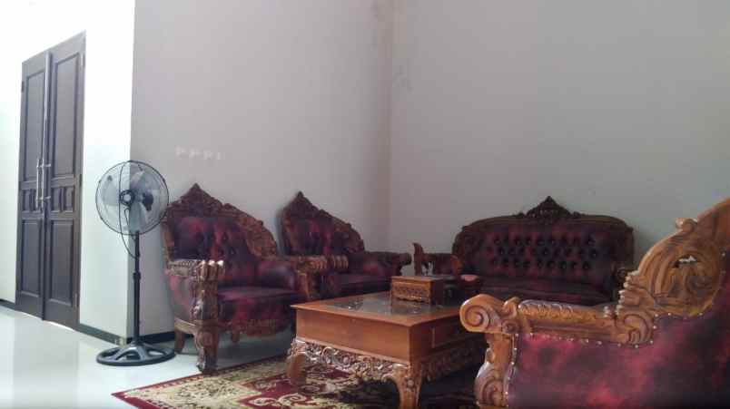 rumah jln kaliurang sleman