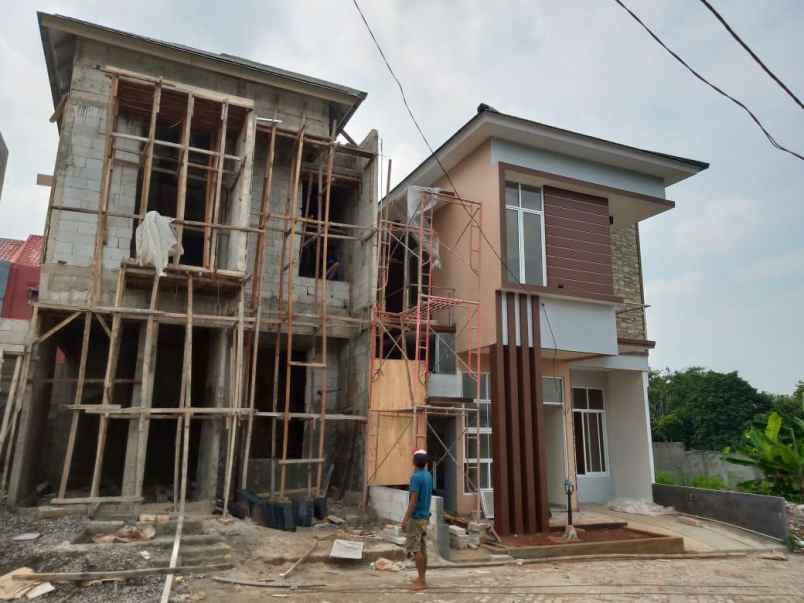 rumah kel cibubur kec ciracas