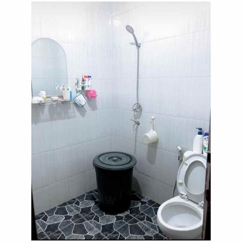 rumah komplek japos graha