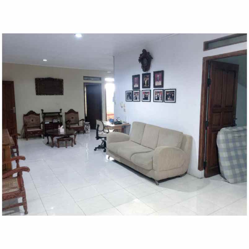 rumah komplek japos graha