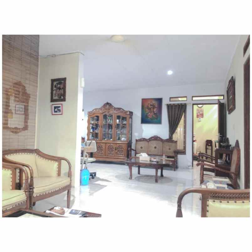 rumah komplek japos graha