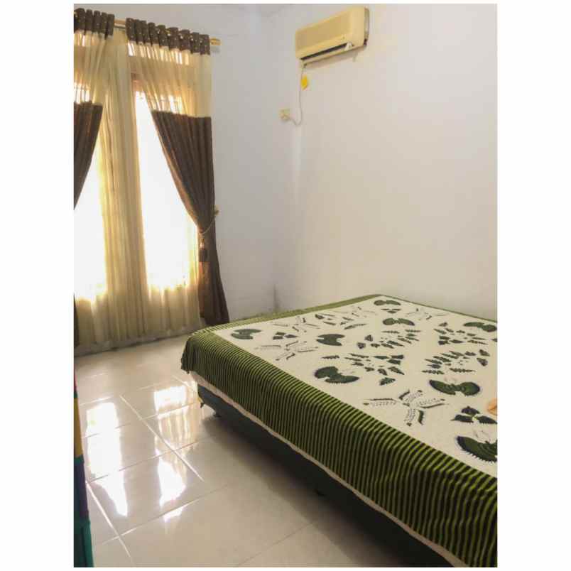 rumah komplek japos graha