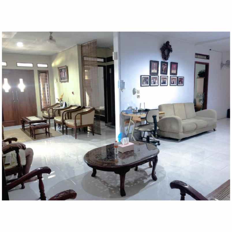 rumah komplek japos graha