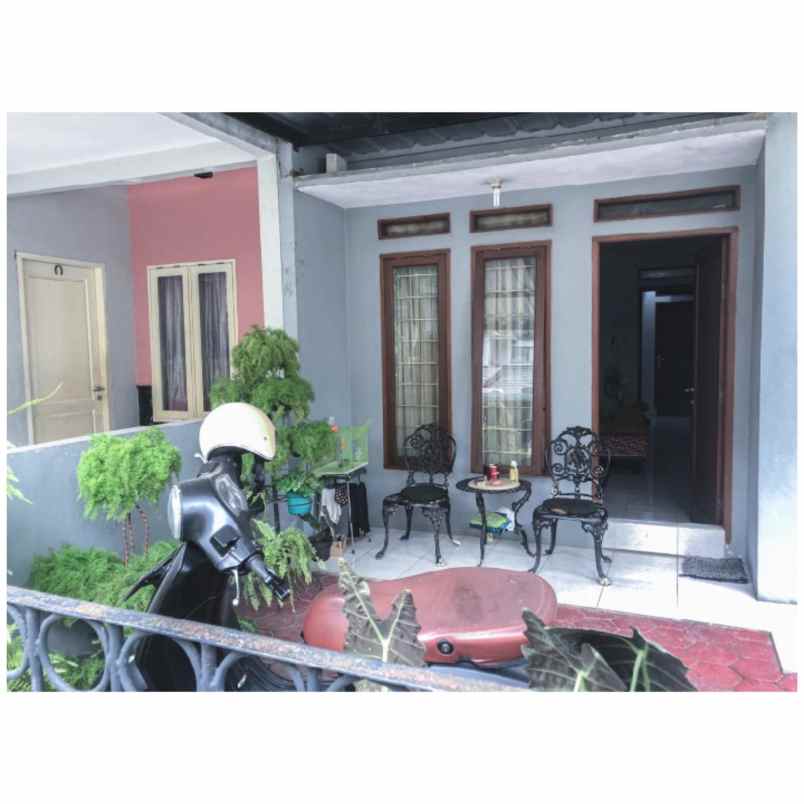 rumah komplek japos graha