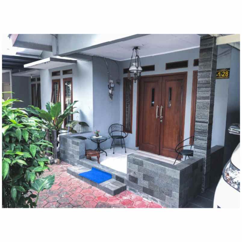 rumah komplek japos graha
