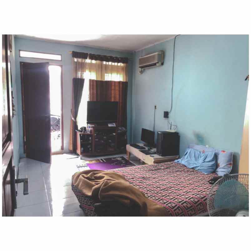 rumah komplek japos graha