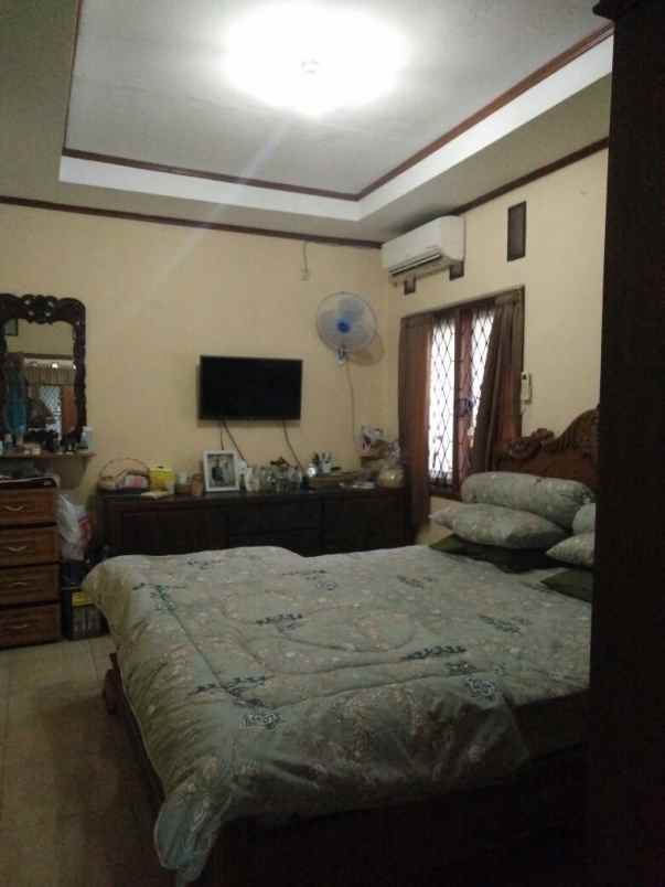 rumah komplek pondok duta 2 jl