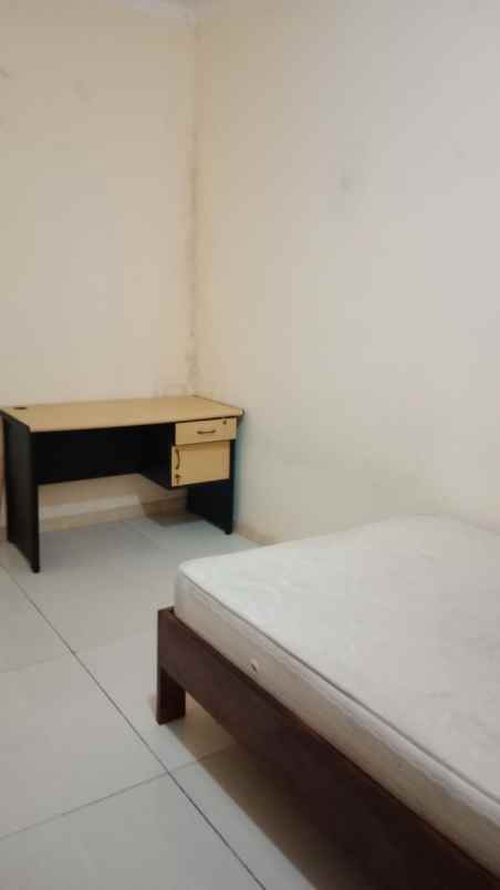 rumah kosan dijual di cilangkap 1 km mabes tni