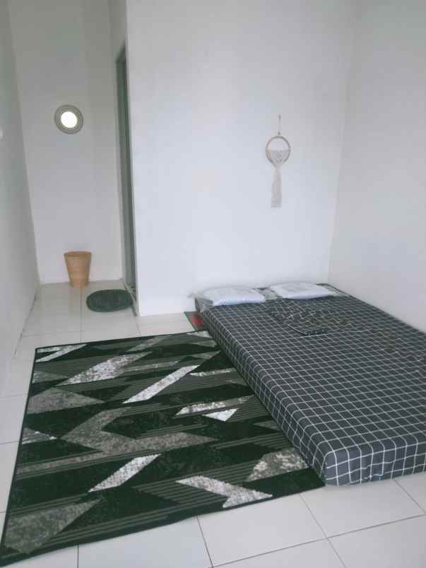 rumah kost aktif dan salon dekat kampus upi setiabudi