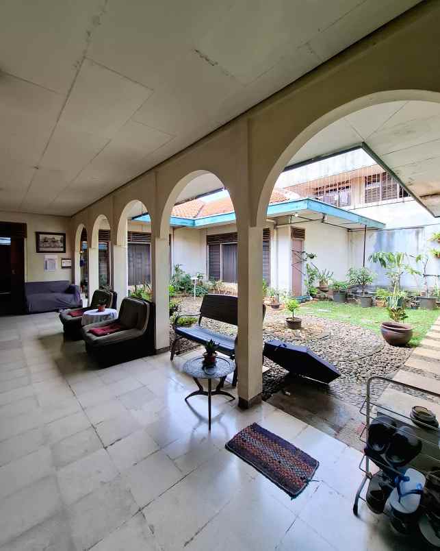 rumah lama hitung tanah kotak di pondok pinang jaksel