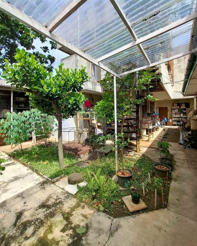 rumah lama hitung tanah kotak di pondok pinang jaksel