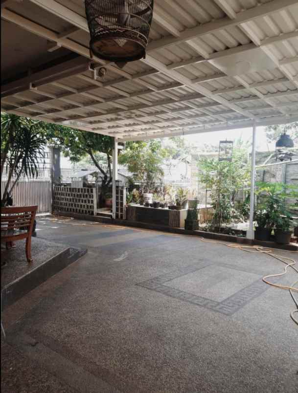 rumah mewah 2 lantai siap huni di meruyung limo depok