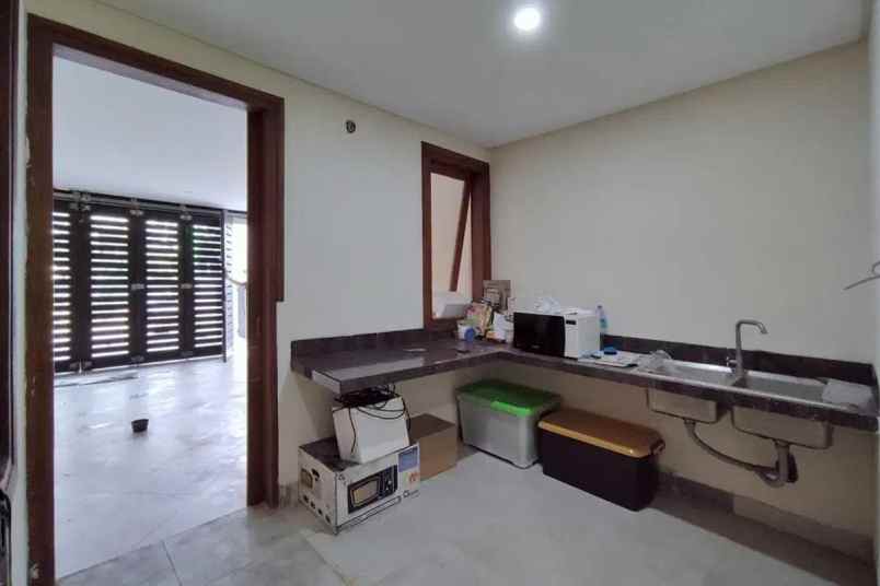 rumah mewah 3 lantai shm area bogor nirwana residence