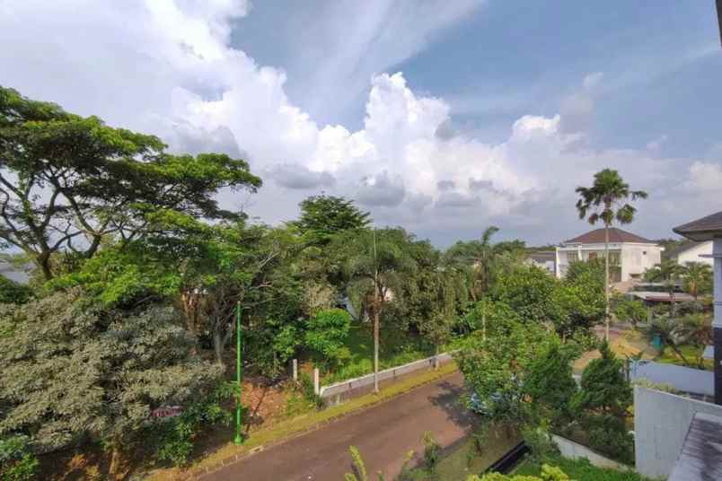 rumah mewah 3 lantai shm area bogor nirwana residence