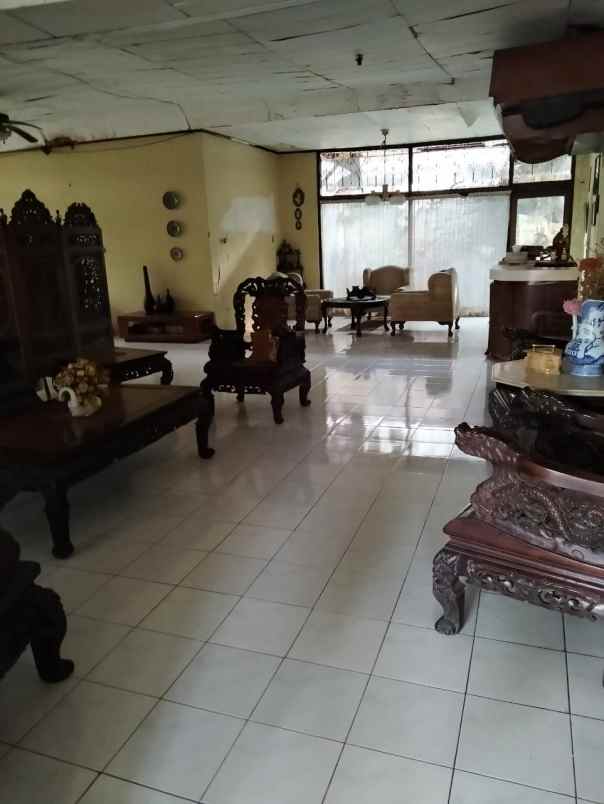 rumah muradi manyaran semarang barat