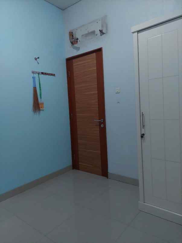 rumah murah dekat graha raya bintaro shm lt 81 m