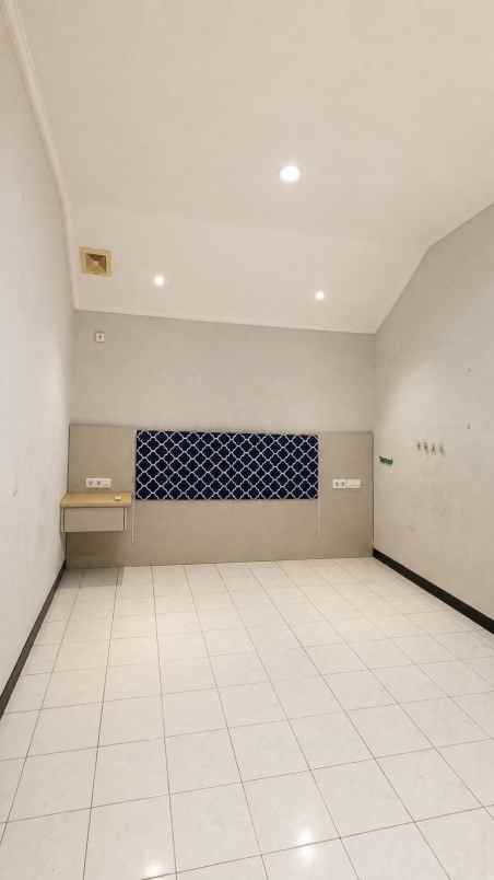 rumah murah di pakuwon city surabaya timur
