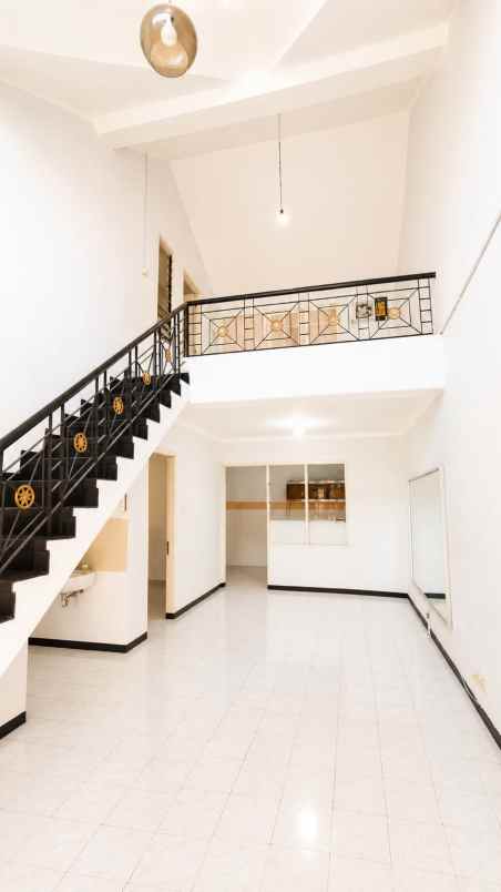 rumah murah di pakuwon city surabaya timur