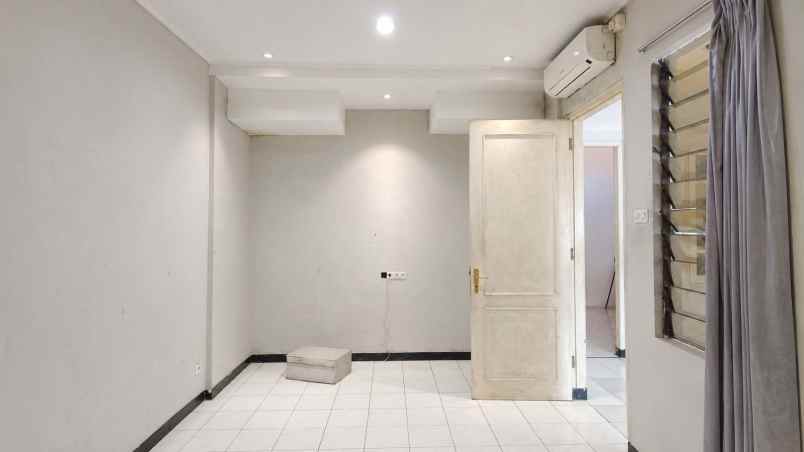 rumah murah di pakuwon city surabaya timur
