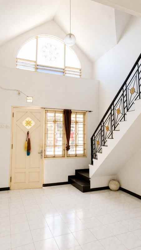 rumah murah di pakuwon city surabaya timur