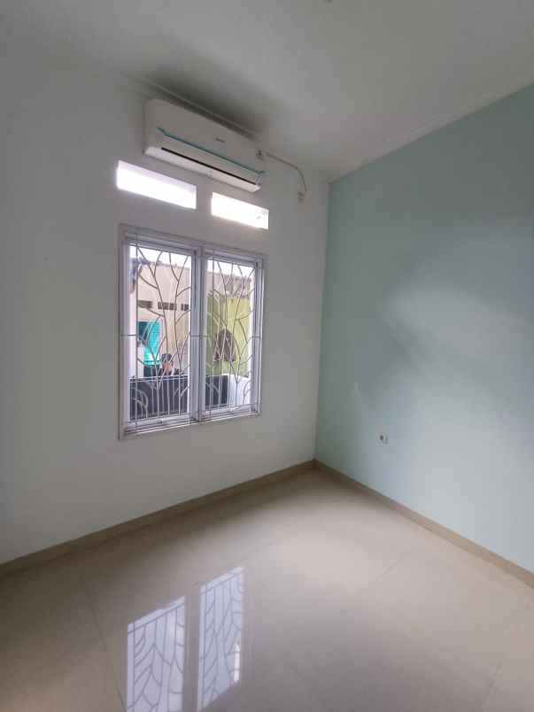 rumah murah meriah di gamprit jatiwaringin siap huni
