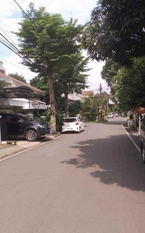 rumah murah siap huni di kavling dki pondok kelapa