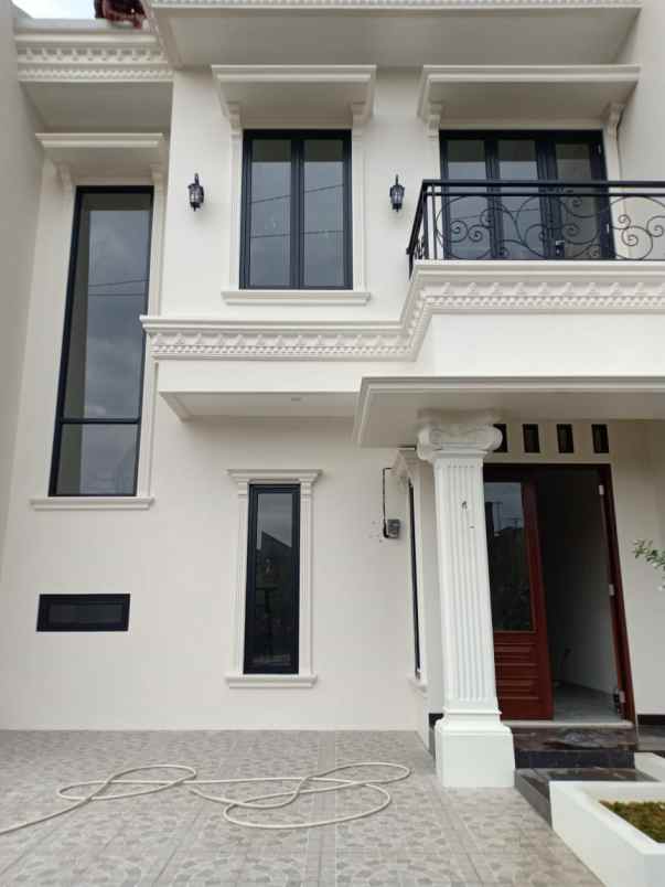 rumah pondok gede bekasi jawa barat