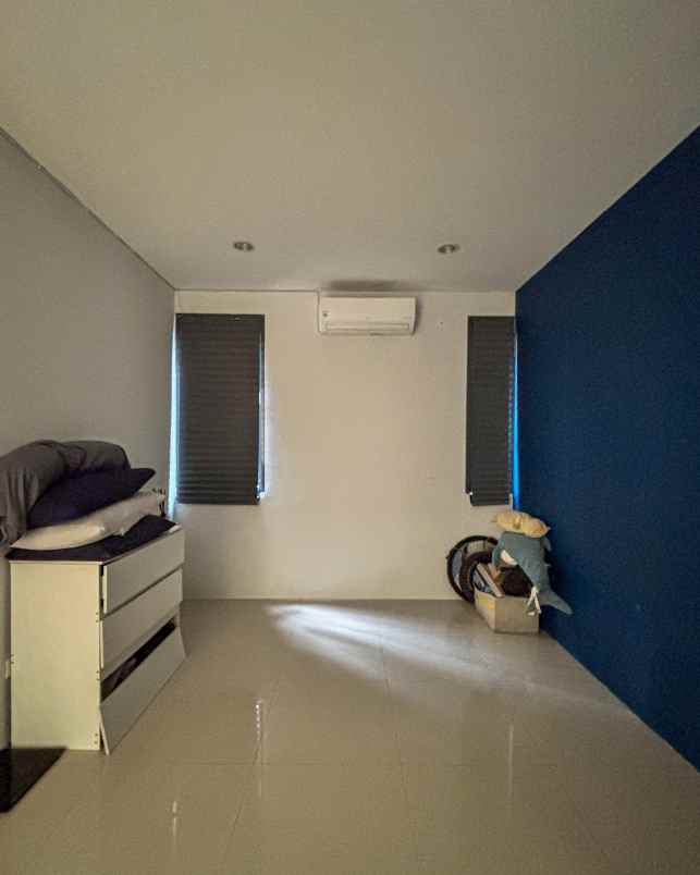 rumah secondary minimalis di veteran bintaro jaksel