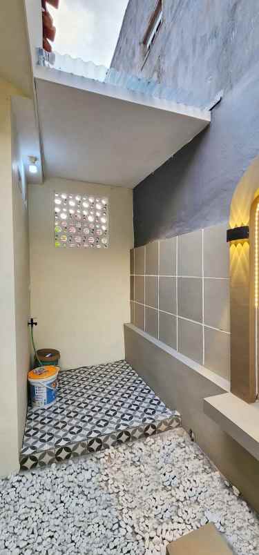 rumah siap huni 1 lantai dekat cyber mall