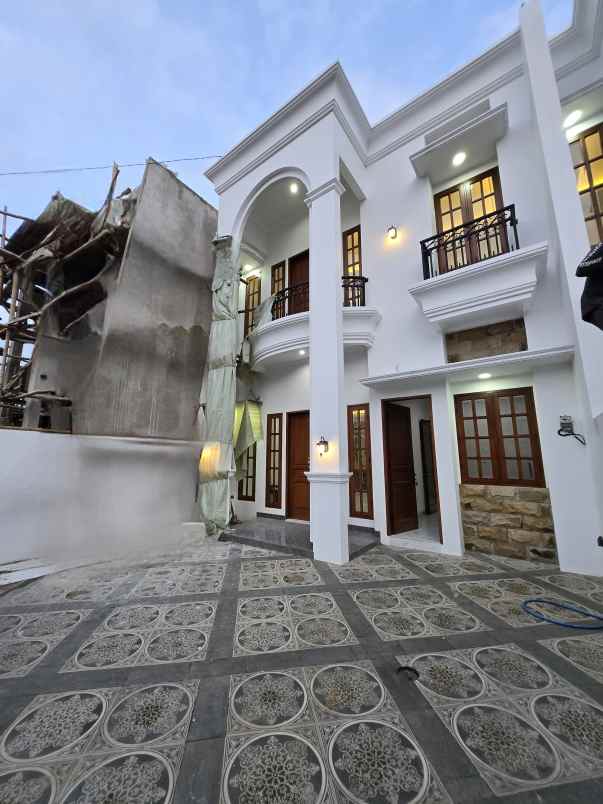 rumah siap huni dalam komplek di duren sawit jaktim