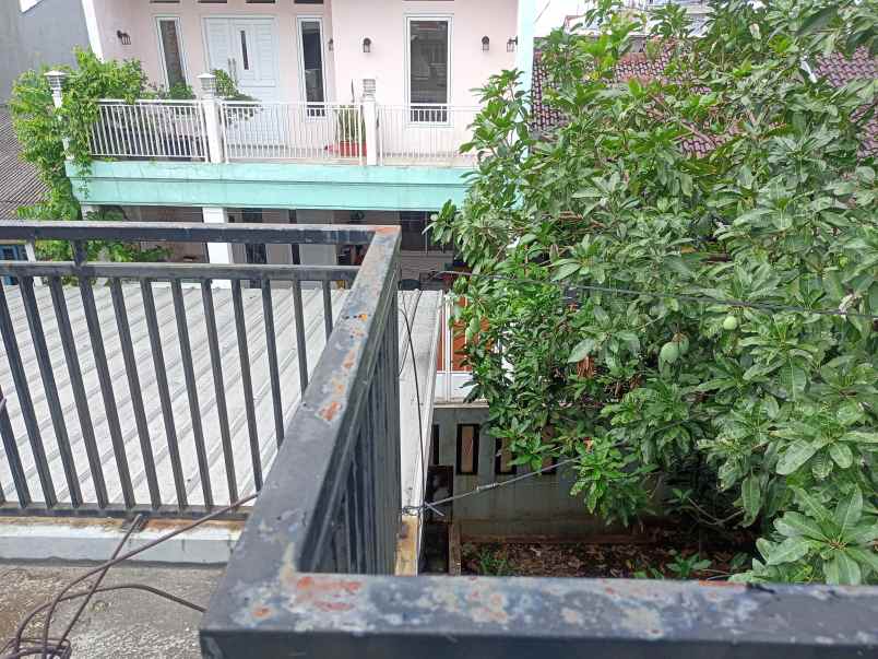 rumah siap huni kukusan beji depok