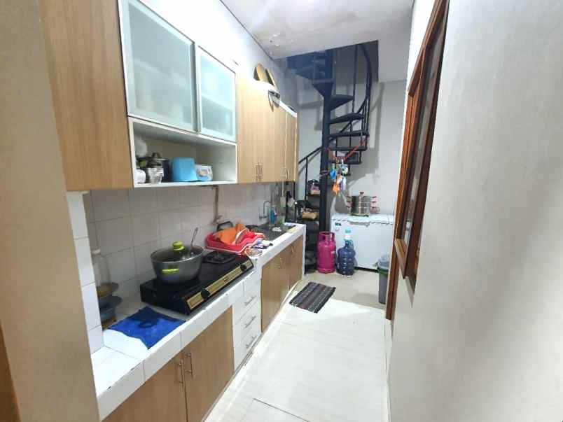 rumah siap huni mangga besar taman sari jakarta barat