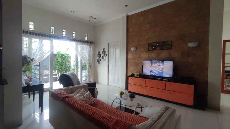 rumah siap huni paris 2 gg wisuda