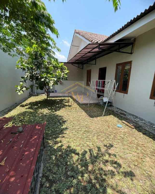 rumah siap huni tanah luas 4 menit ke kampus ukrim