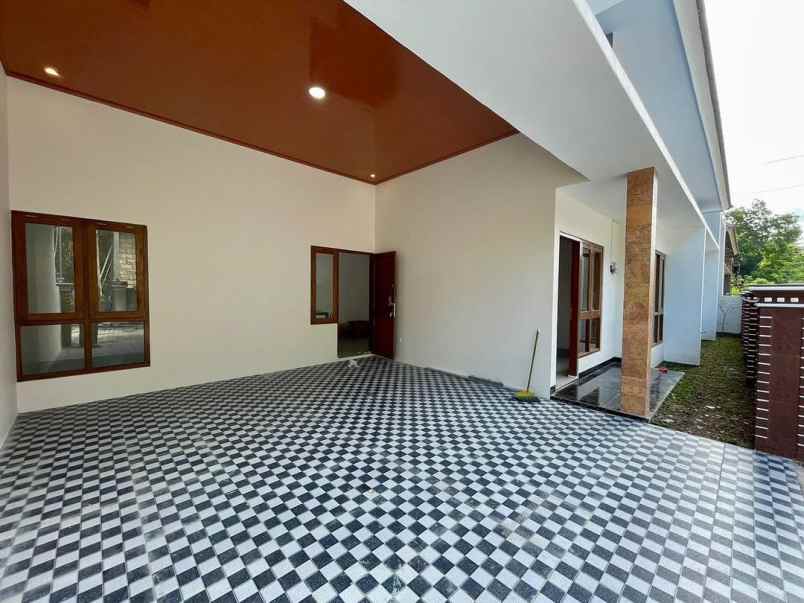 rumah siap huni tanah luas di sleman utara maguwoharjo