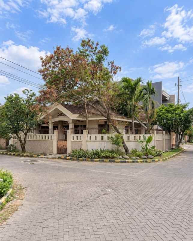 rumah sutorejo timur jalan besar row 4 mobil hook