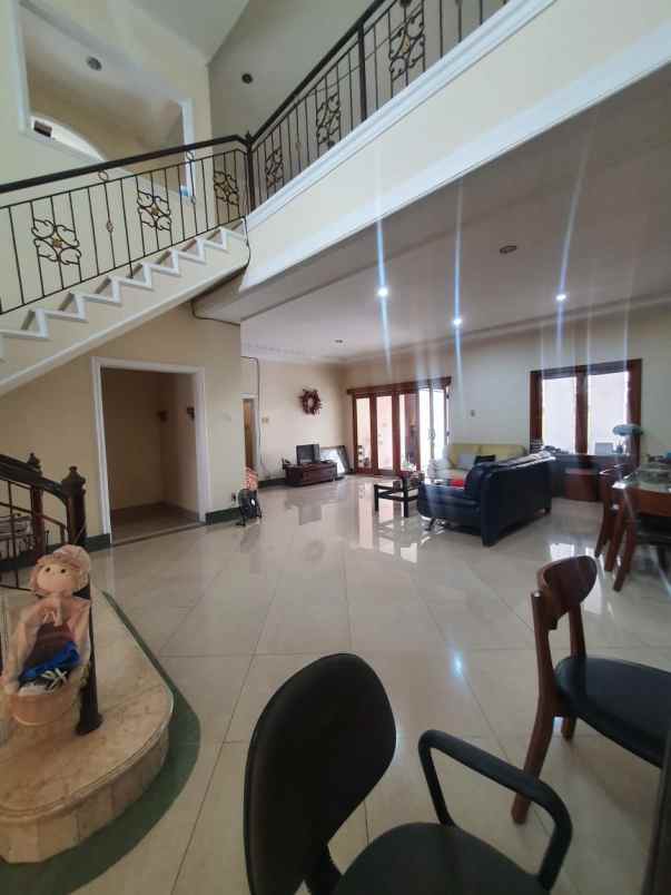 rumah tanah kusir kebayoran lama