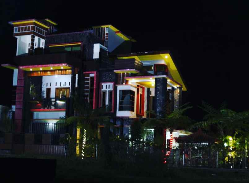 rumah villa mewah kota wisata batu