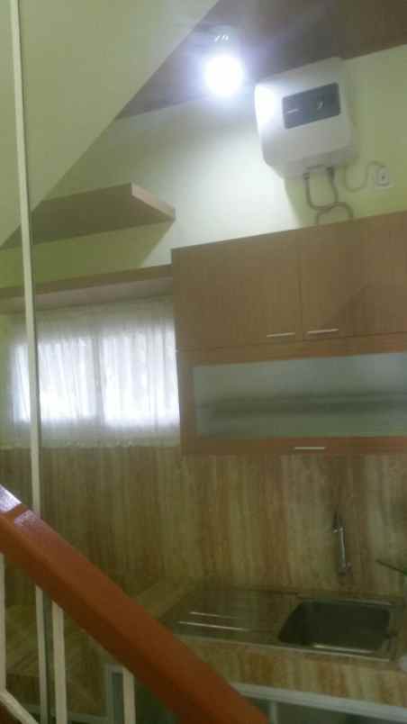 rumah villa permata santi meruyung