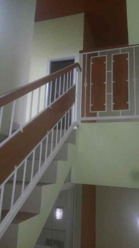 rumah villa permata santi meruyung